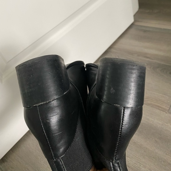 Chinese Laundry Finn Booties - Picture 4 of 11